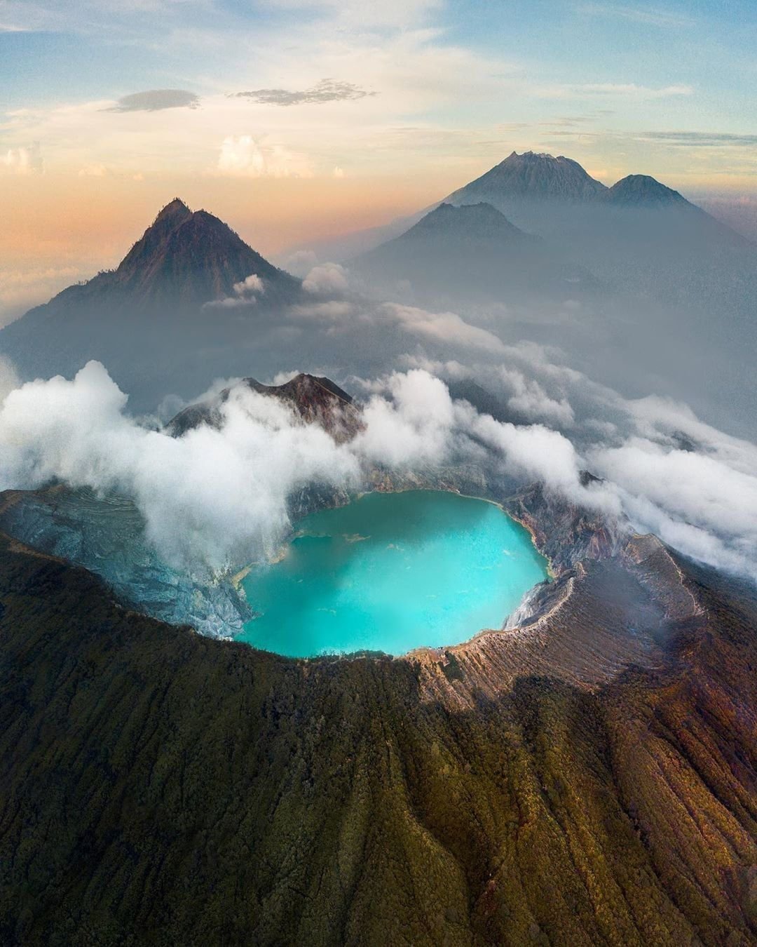 Pemandangan Kawah Ijen Banyuwangi